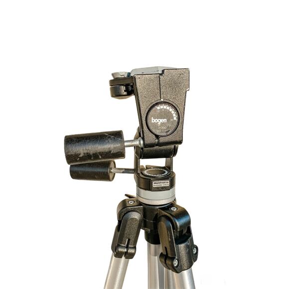 Bogen Manfrotto Professional Tripod 3011 & 3047 Tripod Head - Picture 4 of 10